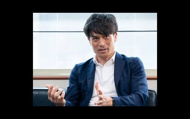 宮本恒靖が驚きと緊張感で「うわっ、出るのか」。初のW杯の舞台は「体にまとわりつくような空気を感じた」