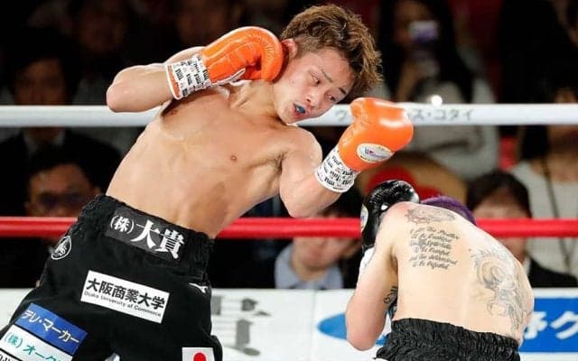 京口紘人、完全アウェーの血染め死闘でV4王座統一　海外絶賛「サムライスピリット最高」