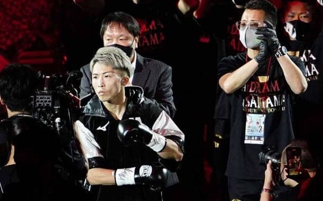 井上尚弥にベルトを渡したWBC代表　銀座で遭遇した珍光景に驚き「日本は相変わらず…」