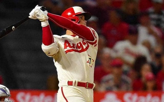 大谷翔平、衝撃のサイクル王手13号にLA実況席大興奮　日本語で「イッテラッシャーイ！」