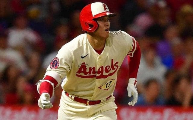 大谷翔平、サイクル王手の弾丸183km13号2ラン！　米記者衝撃「球は絶対煙を巻いていた」