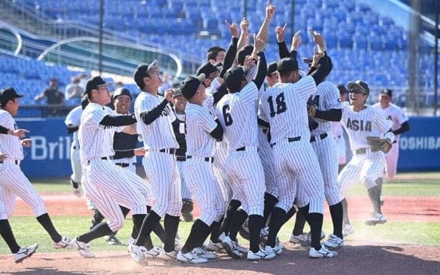 【大学野球】亜大、20年ぶり5度目の日本一　青山が1失点完投、珍しい単独ホームスチールも成功