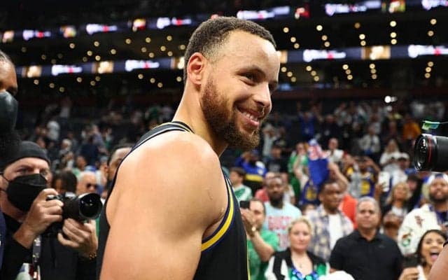 3年ぶりのファイナルで脅威の記録を続々と叩き出す絶好調のカリー