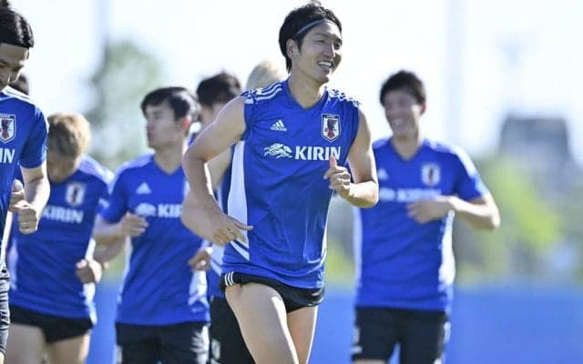 日本代表・原口元気「体幹スゴすぎジャンピングボレー」に「リアルキャプテン翼」の声