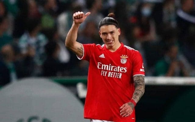 リバプール「南野拓実とサディオ・マネ」ら売却し「ウルグアイの逸材FW」獲得間近!「ファン・ダイク越え」の移籍金の「新布陣」でプレミアリーグ制覇へ!