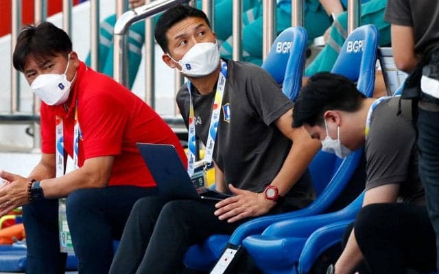 J3で低迷する八戸が監督交代、葛野昌宏監督が退任し志垣良氏が就任…マンチェスター・ユナイテッドでスクールコーチも