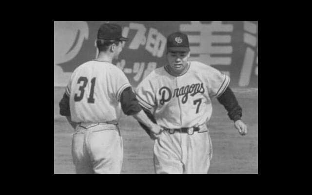 中日を襲った４番と監督のトラブル。「金正日やフセインが監督になったら...」