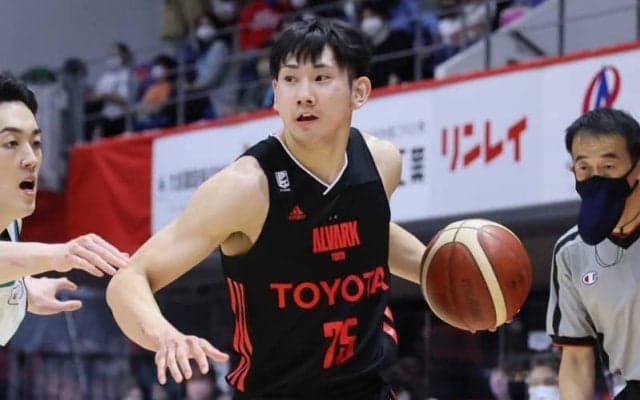 アルバルク東京、日本代表候補の小酒部泰暉と契約継続…今季50試合で平均7.2得点