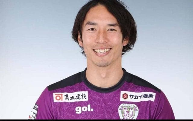 「子どもたちにも見てもらいたいお手本」J3藤枝の10番・押谷の絶妙ループシュートが月間ベストゴールに！