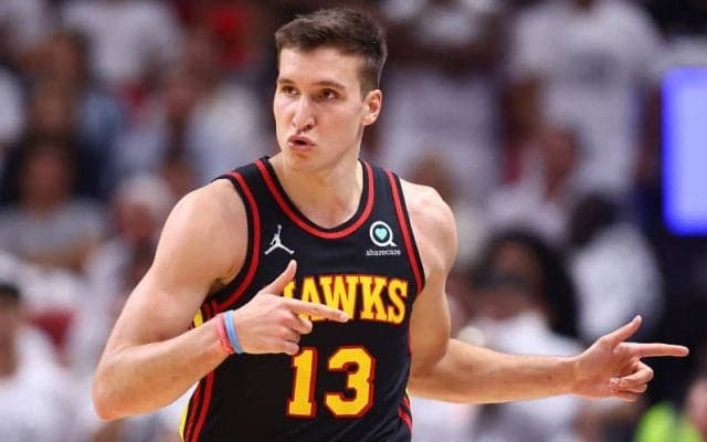 ホークスのシャープシューター、ボグダン・ボグダノビッチが右ひざを手術