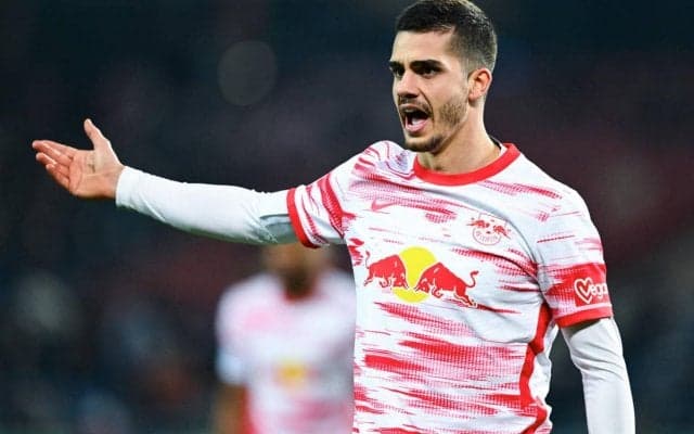 「今年は結婚したかったんだけど…」ポルトガル代表FWが結婚式を断念、シーズン終了から3週間で始動の超過密日程