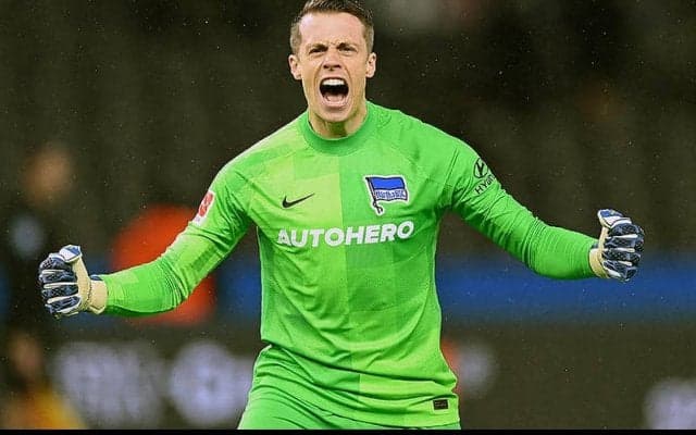 シャルケが新守護神候補シュウォローをヘルタからレンタル！