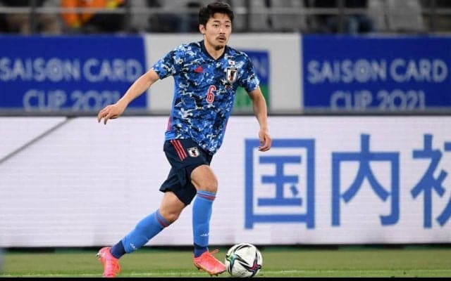 日本代表DF菅原が古巣・名古屋を訪問！元同僚たちとも再会「15歳からお世話になってます」