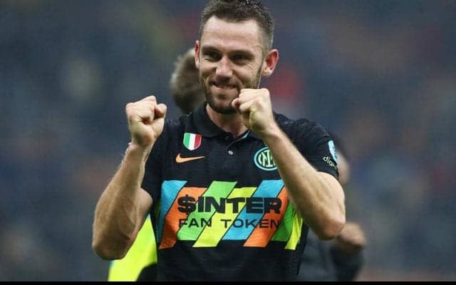 財政難で主力売却迫られるインテル、ユナイテッドら関心のデ・フライが放出候補に？