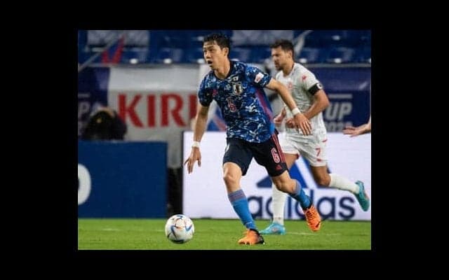 「遠藤航が”動きすぎている”」。スペインの名指導者が見抜いた日本代表の弱点