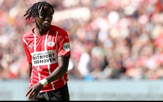 堂安律の同僚ブルマがPSVからフェネルバフチェへ！ 買取OP付帯の1年ローン