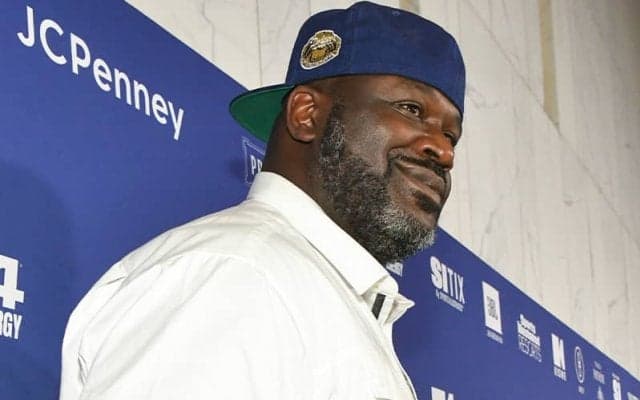 総額300万超…シャックがデート中にレストランの食事客全員分のディナーを奢る