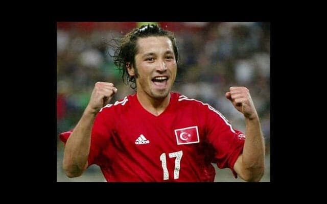 母国を追われたハカン・シュクル、うつ病を告白のドノバン…2002年の人気者たちはいま