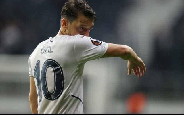 エジルがプロゲーマーに転身か?! 代理人が明かす「フォートナイトがかなり上手い」