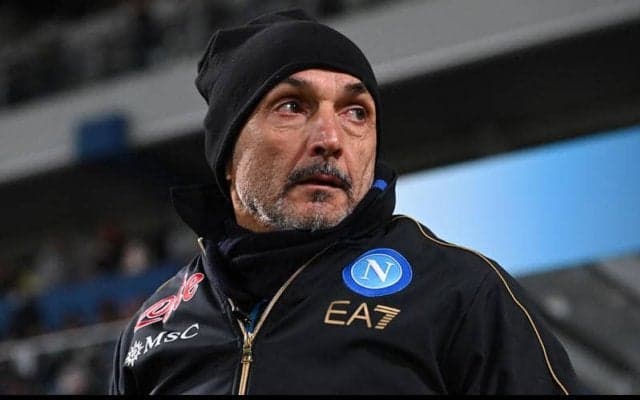 主力放出危機のナポリ、指揮官も新シーズンに不安？「トップ4入りは非常に困難」