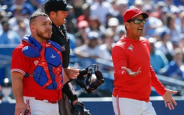 【MLB】「明らかにスイング」「振ってない」　監督猛抗議→退場の“疑惑の判定”が物議