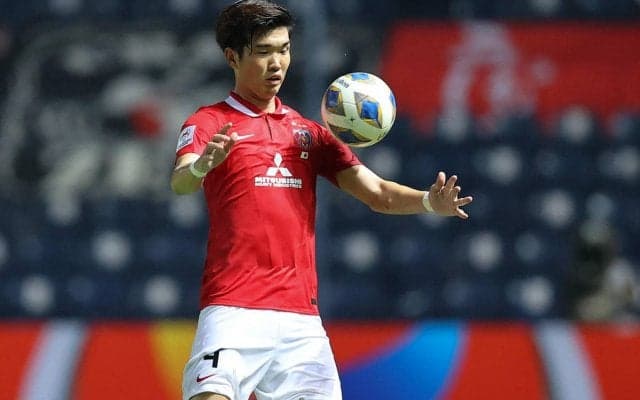 3カ月ぶり勝利も顔面クリームまみれに!? 浦和の岩波拓也＆西川周作は満面の笑み「お互いいい一年に」