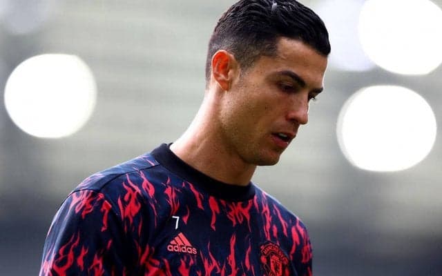 C・ロナウドの3億円の愛車が壁に突っ込む交通事故…運転手は無傷