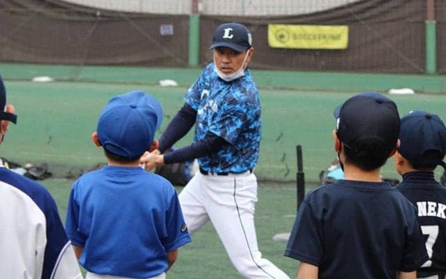 2軍コーチ経てアカデミー指導者に　“いぶし銀”二塁手の奮闘記「子どもと一緒に勉強」
