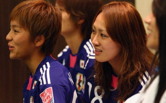 「最後に会った日5年前」岩渕真奈がW杯優勝メンバーとの再会を謳歌「笑い過ぎて怖い」