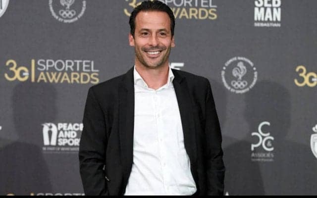 元フランス代表FWジュリ氏が23年半ぶりにリヨンに復帰！FW陣のテクニカルコーチに就任