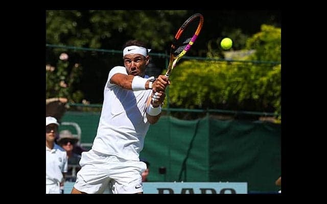  ナダルとジョコ 芝で躍動 