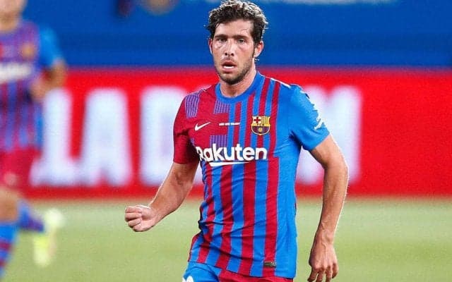 バルセロナのセルジ・ロベルトが“プラチナブロンド”ヘアーに劇的イメチェン！「フォロワーを驚かせた」