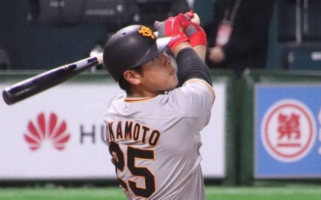 巨人・岡本和真、5年連続20号到達　2発の燕・村上宗隆に負けじと5本差に