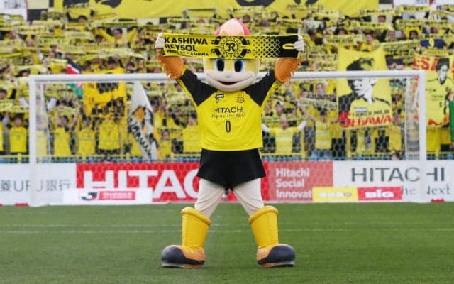 大バズり中の噂の「きつねダンス」にJクラブのマスコットが挑戦！ その腕前は!?