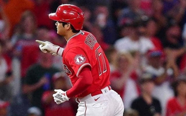 大谷翔平、特大弾→敬遠に大ブーイング　敵地解説者「この男のスイング見たいから…」