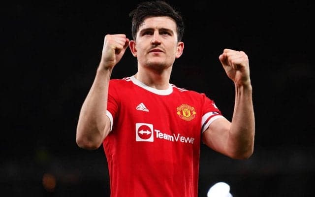 マグワイアが11年交際したパートナーとフランスで挙式！ イングランド代表メンバーも祝福