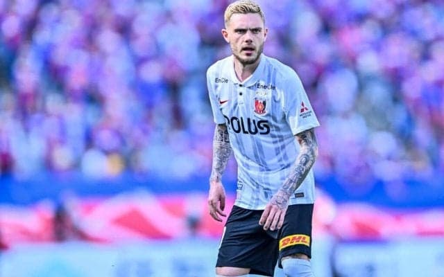 【浦和】背番号10・モーベルグが「神の一振り」!  90分の「ワールドクラス土壇場FK」でヴィッセル神戸を下す!