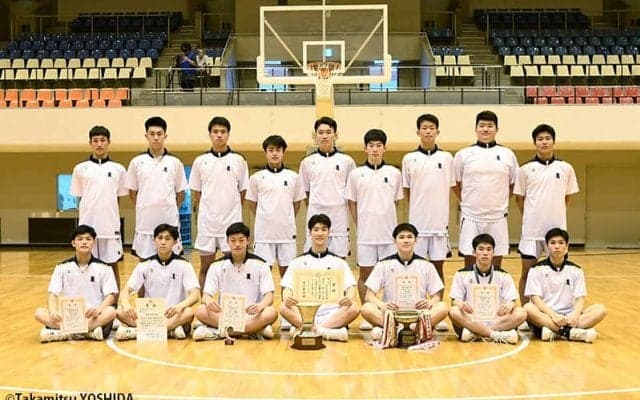 大阪勢のチャレンジを退け、総合力で上回った洛南が危なげない戦いで近畿大会優勝