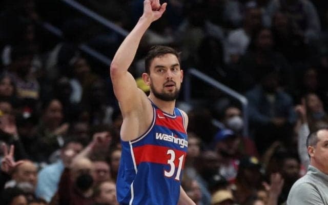 ウィザーズやブルズなどでプレーしたトーマス・サトランスキー、FCバルセロナと契約か