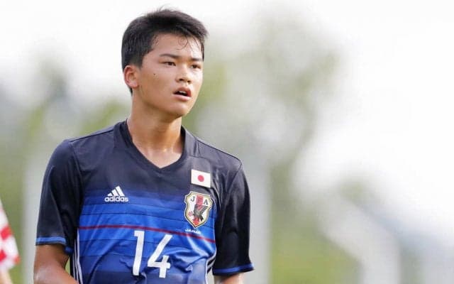 日本代表が誇る”古都のクリロナ”が練習参加でシャルケ｢加入間近｣!? 元京都の｢隠れた逸材｣のプレースタイルとドイツで決めた｢決定力抜群ゴール｣