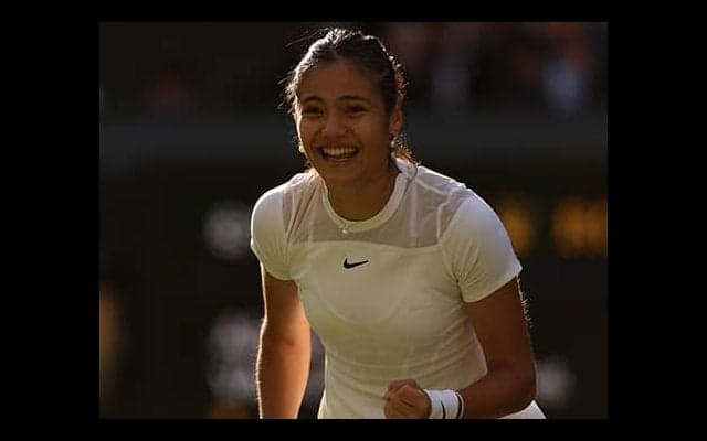  19歳ラドゥカヌ 2年連続初戦突破 