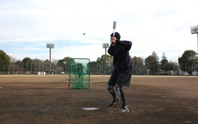 常識覆す正面からのトスで打力アップ　社会人日本一チームの練習から生まれた“新型マシン”