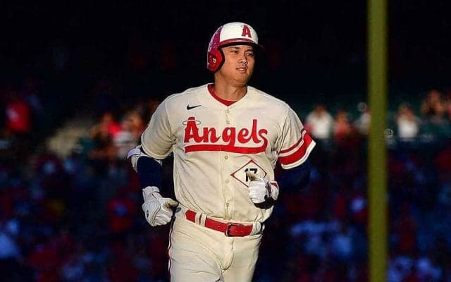 大谷翔平の「マンモス弾だ！」と米解説興奮　17号に日本語実況「イッテラッシャイ！」