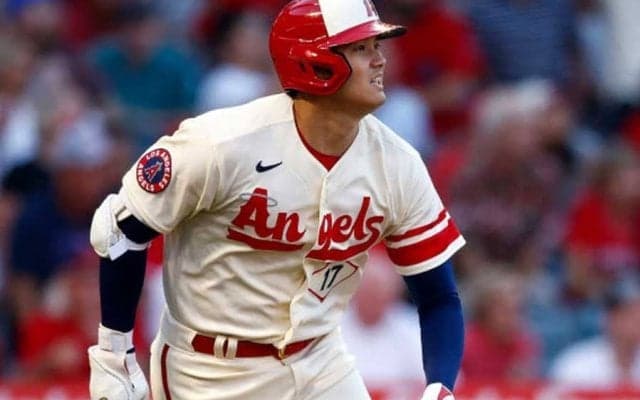 【MLB】笑顔の大谷翔平は「やっぱ素敵」　カウボーイハット被ったHR儀式が「楽しそう」