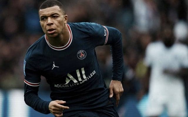 ムバッペ 、メッシ、ネイマールが来季着用する｢新ユニフォーム｣をPSGが発表!! 日本ツアーでも着用!?「賛否両論の背番号7」メインモデルのユニフォーム画像