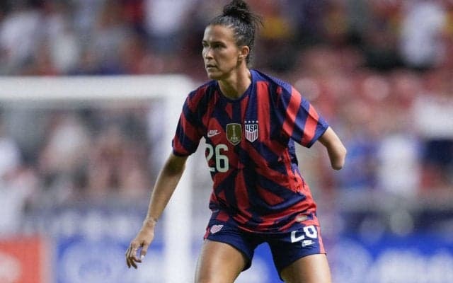 「夢が叶った」左腕の一部がないピケットがアメリカ女子代表デビュー、史上初の選手に