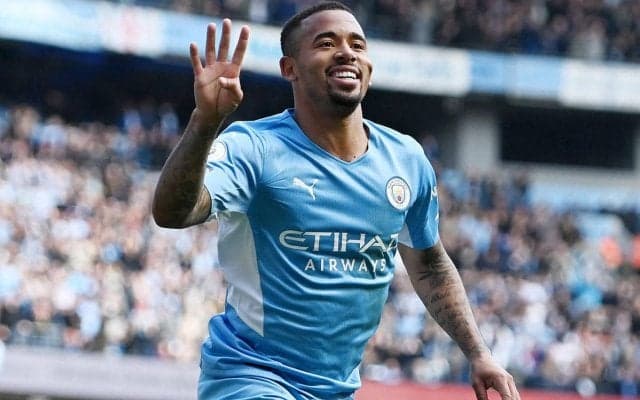 アーセナル加入間近のガブリエウ・ジェズス、背番号「9」のユニフォーム姿が目撃