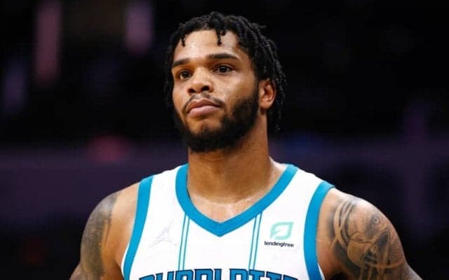 去就に注目が集まるマイルズ・ブリッジス、家庭内暴力の罪で逮捕される