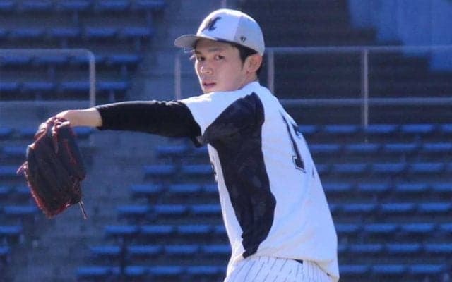 佐々木朗希、衝撃の1イニング4奪三振に野球ファン仰天「異次元すぎ」「15球で4Kとは」