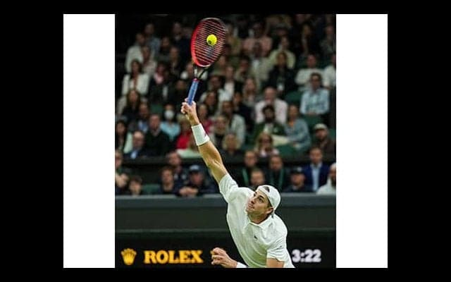 イズナー 歴代トップに「誇り」